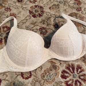 Victoria’s Secret Lightly Lined Lace Bra